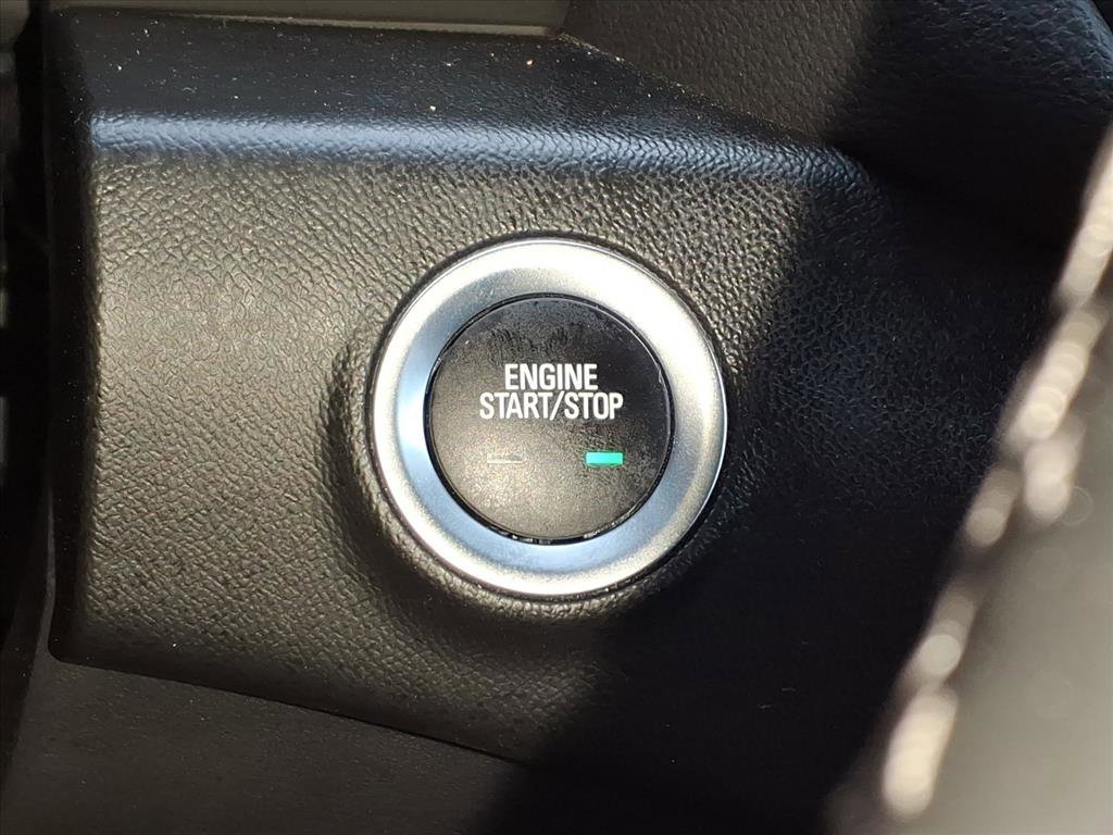 2024 GMC Terrain SLT - Photo 21