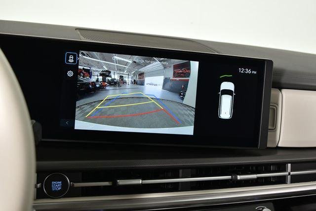 New 2027 White Hyundai SE AWD image 71