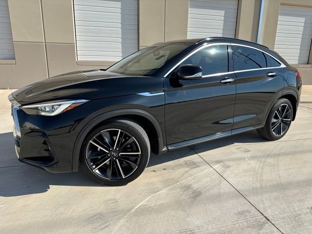 Used 2023 Black INFINITI SENSORY image 1