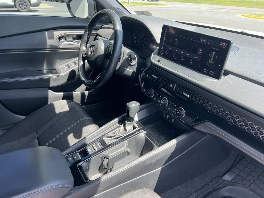 Used 2023  Honda Sport image 10