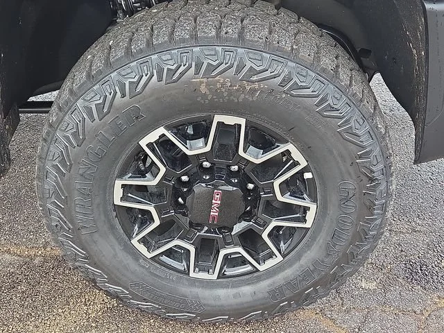 2026 GMC Sierra 2500HD AT4X - Photo 7