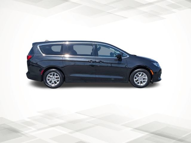 Used 2023 Black Chrysler LX image 3