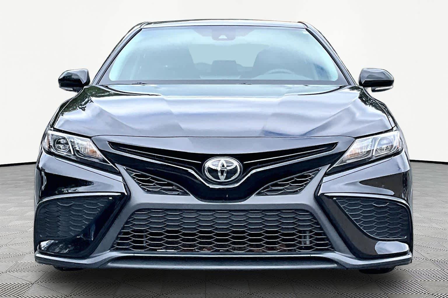 Used 2024 Midnight Black Metallic Toyota SE image 4