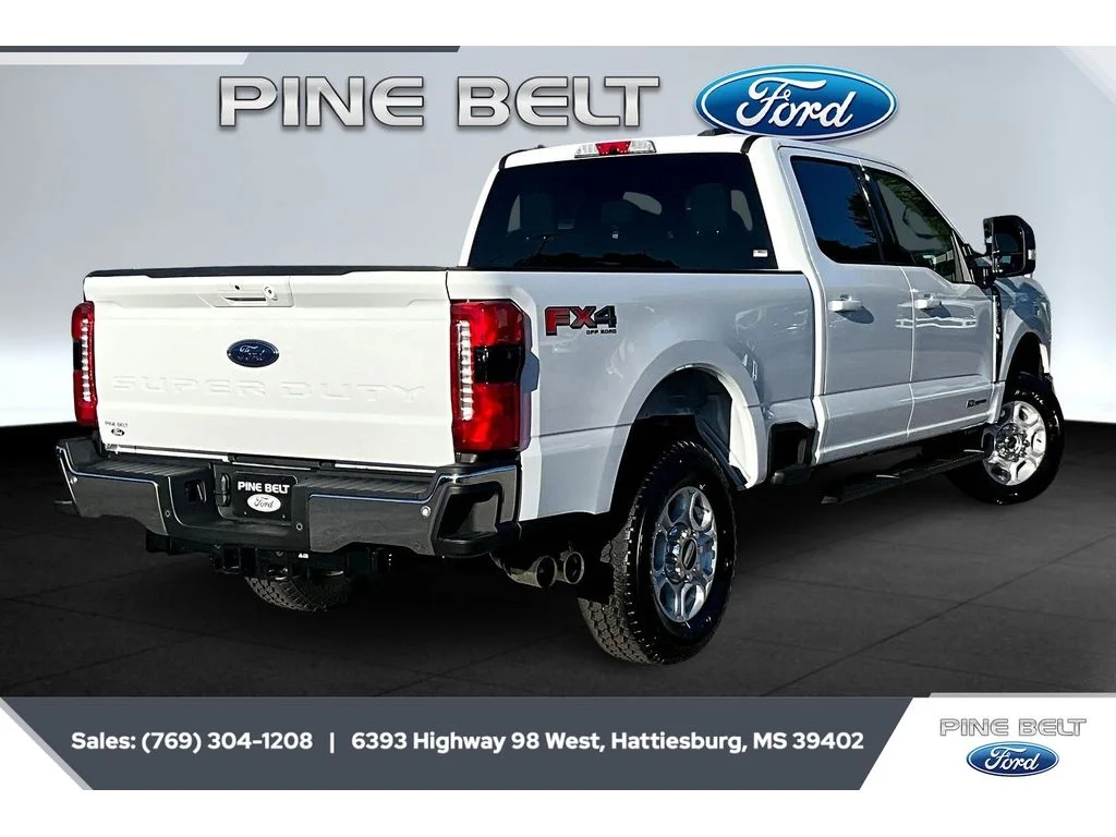 New 2026 Oxford White Ford F-250® XLT image 11