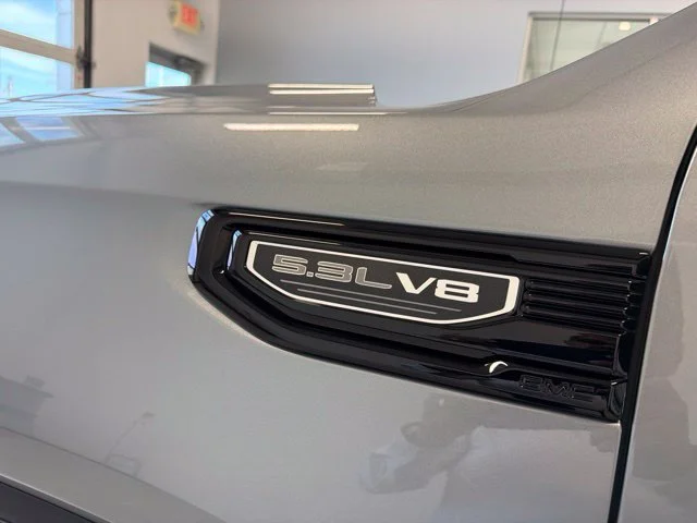 New 2026 Sterling Metallic GMC Elevation image 15