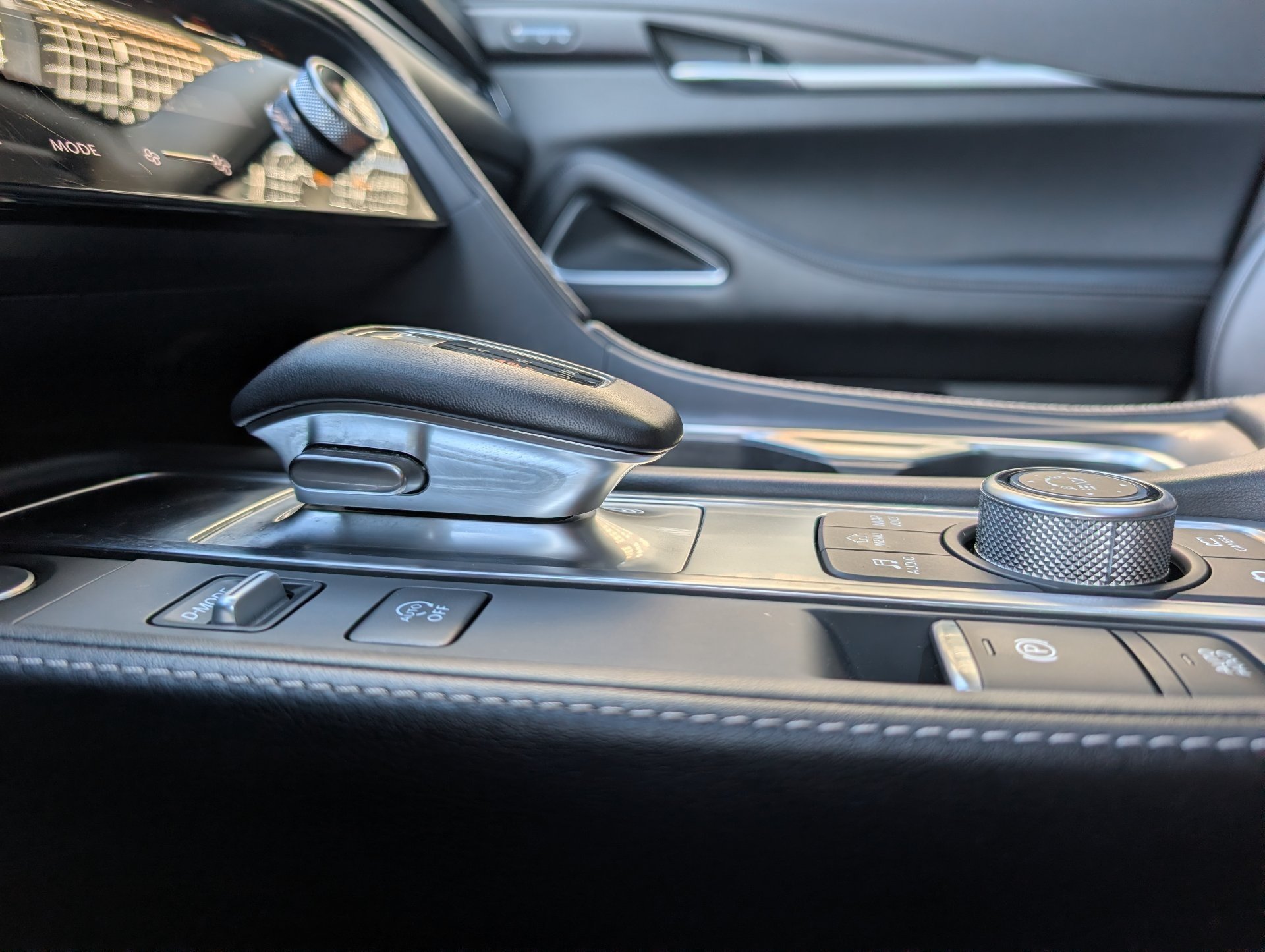 2023 INFINITI QX60 SENSORY - Photo 19
