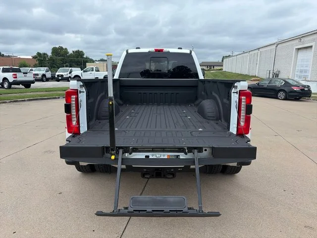 Used 2025 White Ford XL image 34