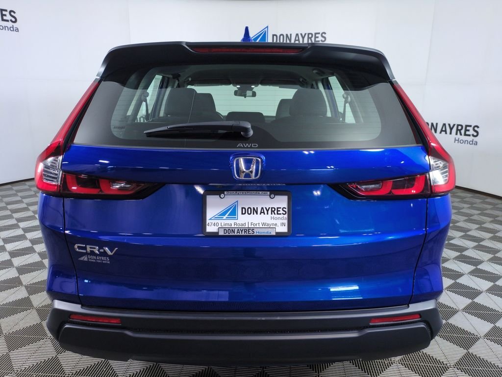 Used 2023  Honda LX image 4