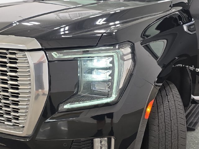 Used 2021 Black GMC Denali image 31
