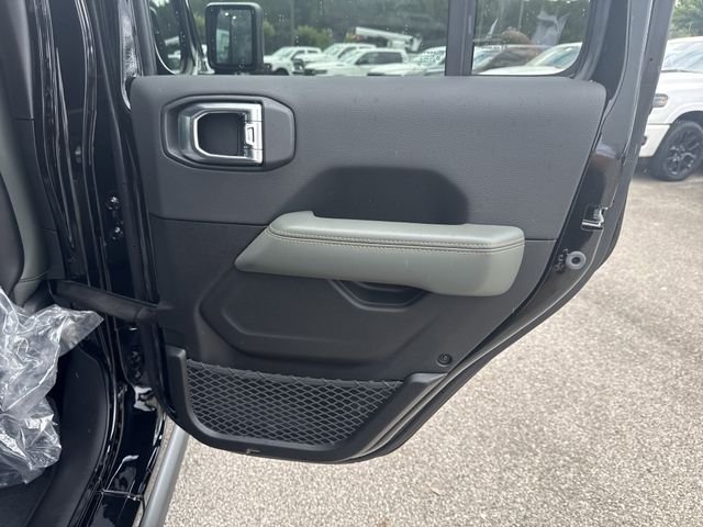 New 2026 Black Jeep Mojave X image 16