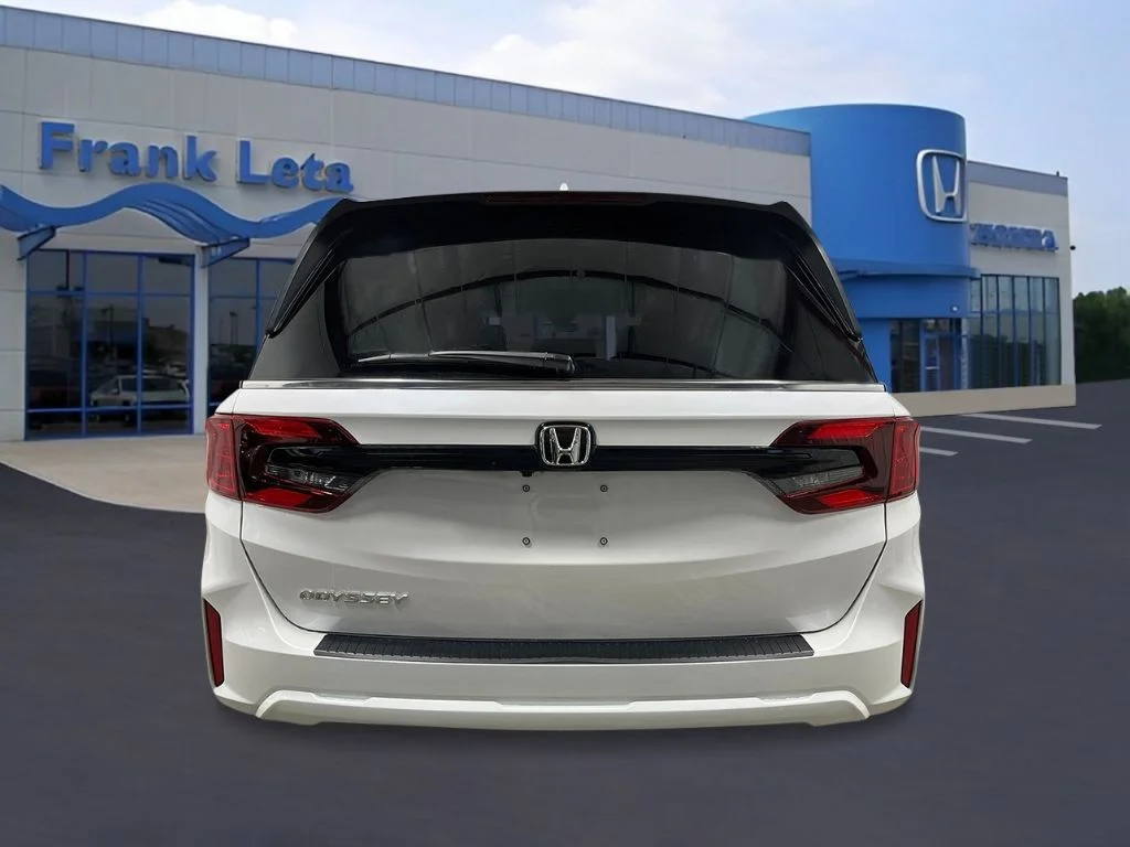 New 2026 Platinum White Pearl Honda EX-L image 4