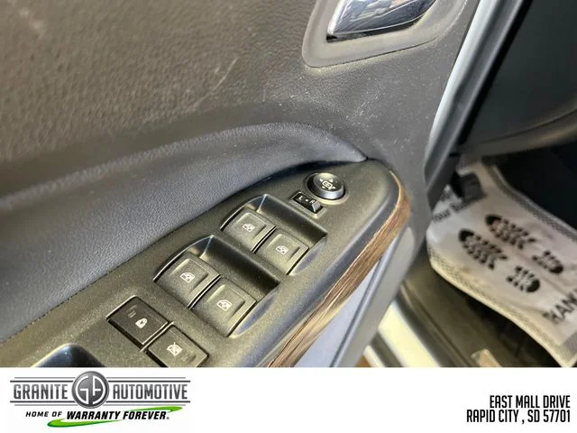 Used 2020 White GMC Denali image 19