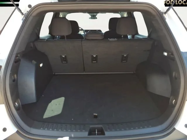 Used 2026 Summit White GMC Elevation image 26