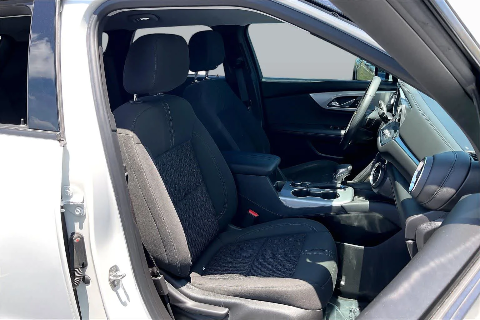 Used 2021 Summit White Chevrolet LT image 9