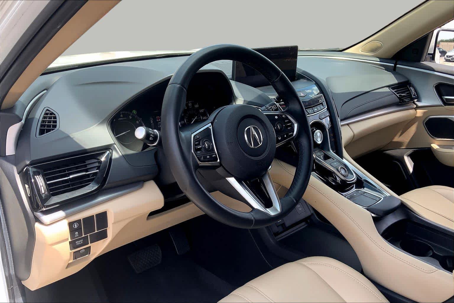 Used 2024 Platinum White Pearl Acura  image 18