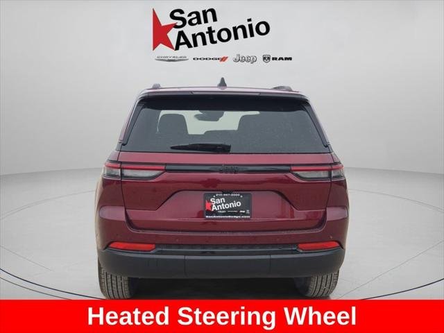 New 2025 Velvet Red Pearl-Coat Exterior Paint Jeep Altitude X image 13