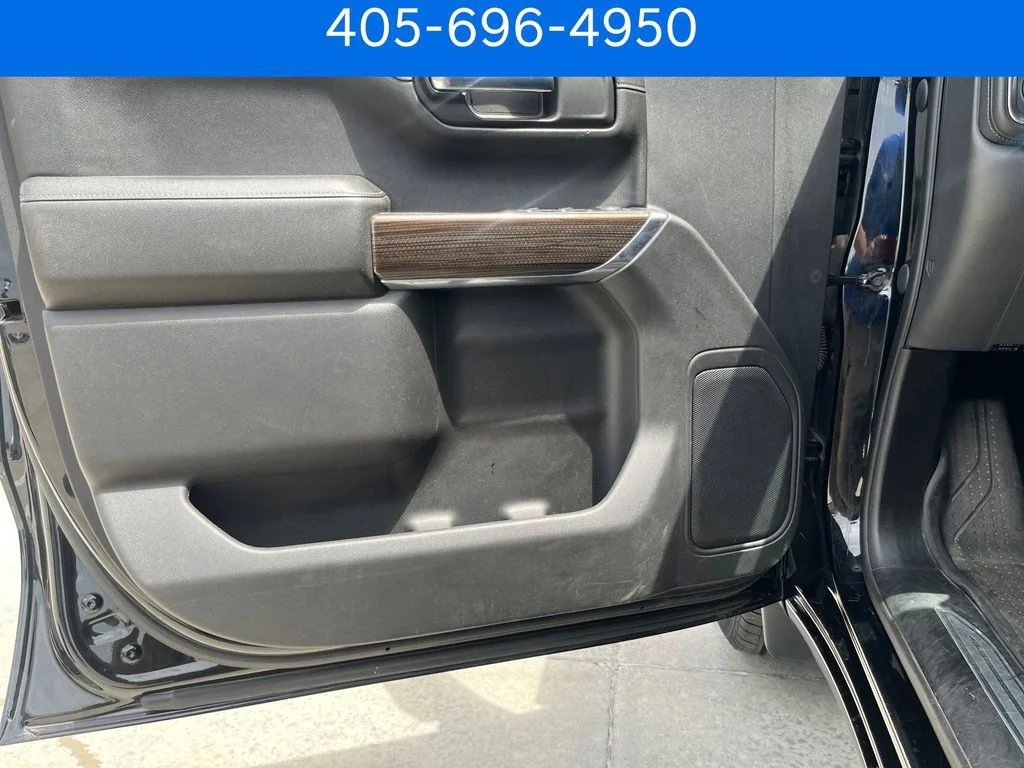 Pre-Owned 2020 Chevrolet Silverado 1500 RST