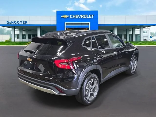 New 2026 Mosaic Black Metallic Chevrolet LT image 6