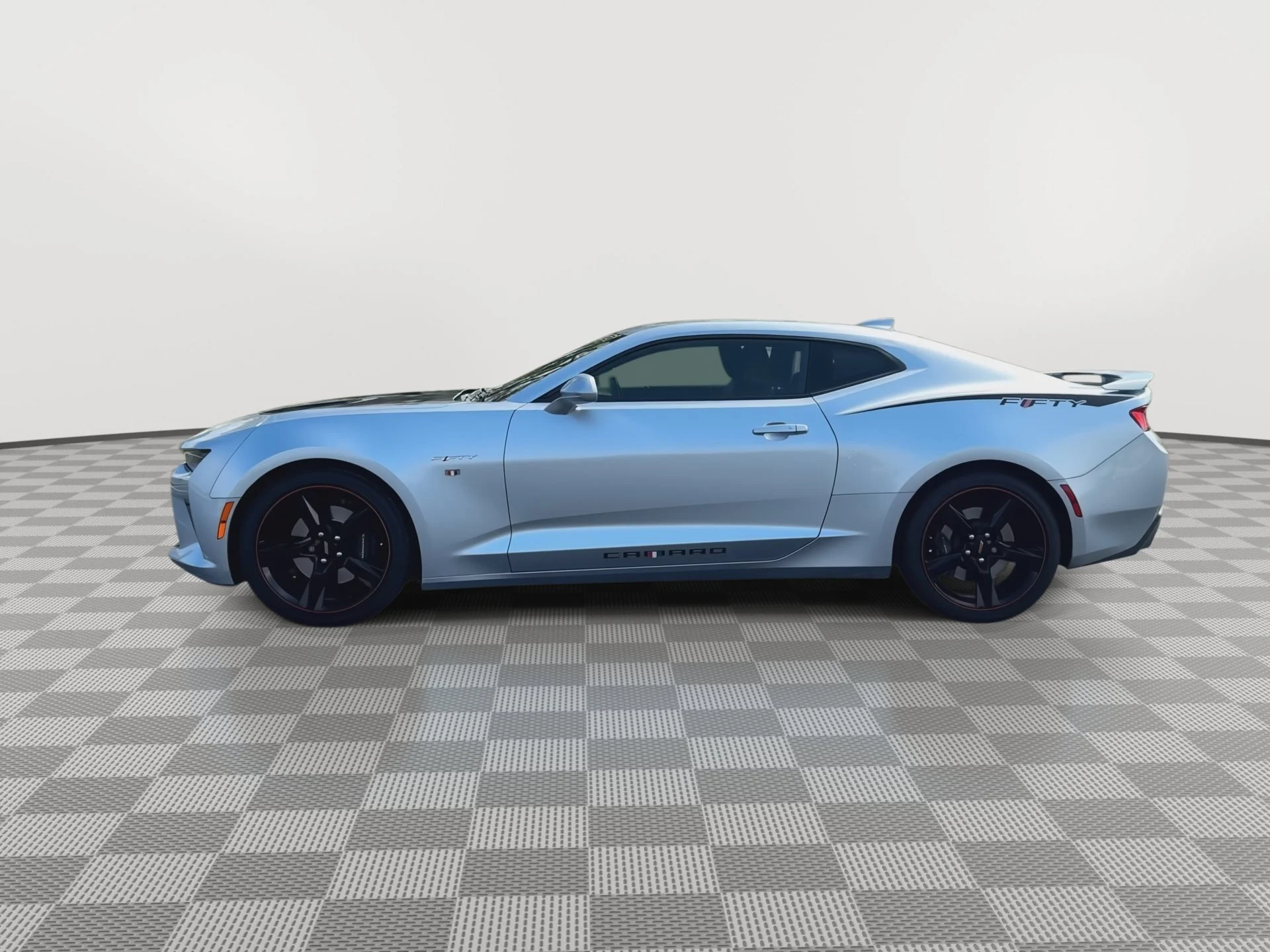 Used 2017 ARCTIC BLUE METALLIC Chevrolet 2SS image 5