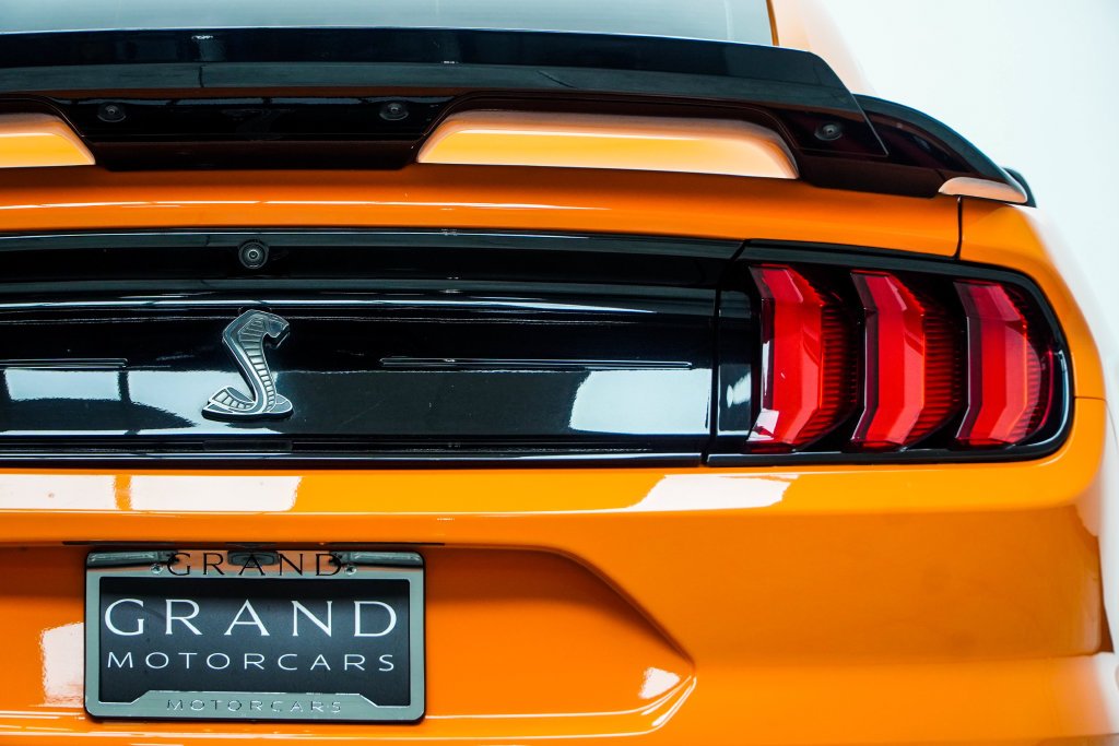 Used 2021 Orange Ford Shelby GT500 image 23