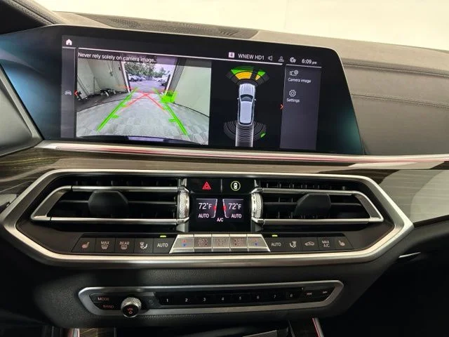 Used 2020 Carbon Black Metallic BMW xDrive40i image 16