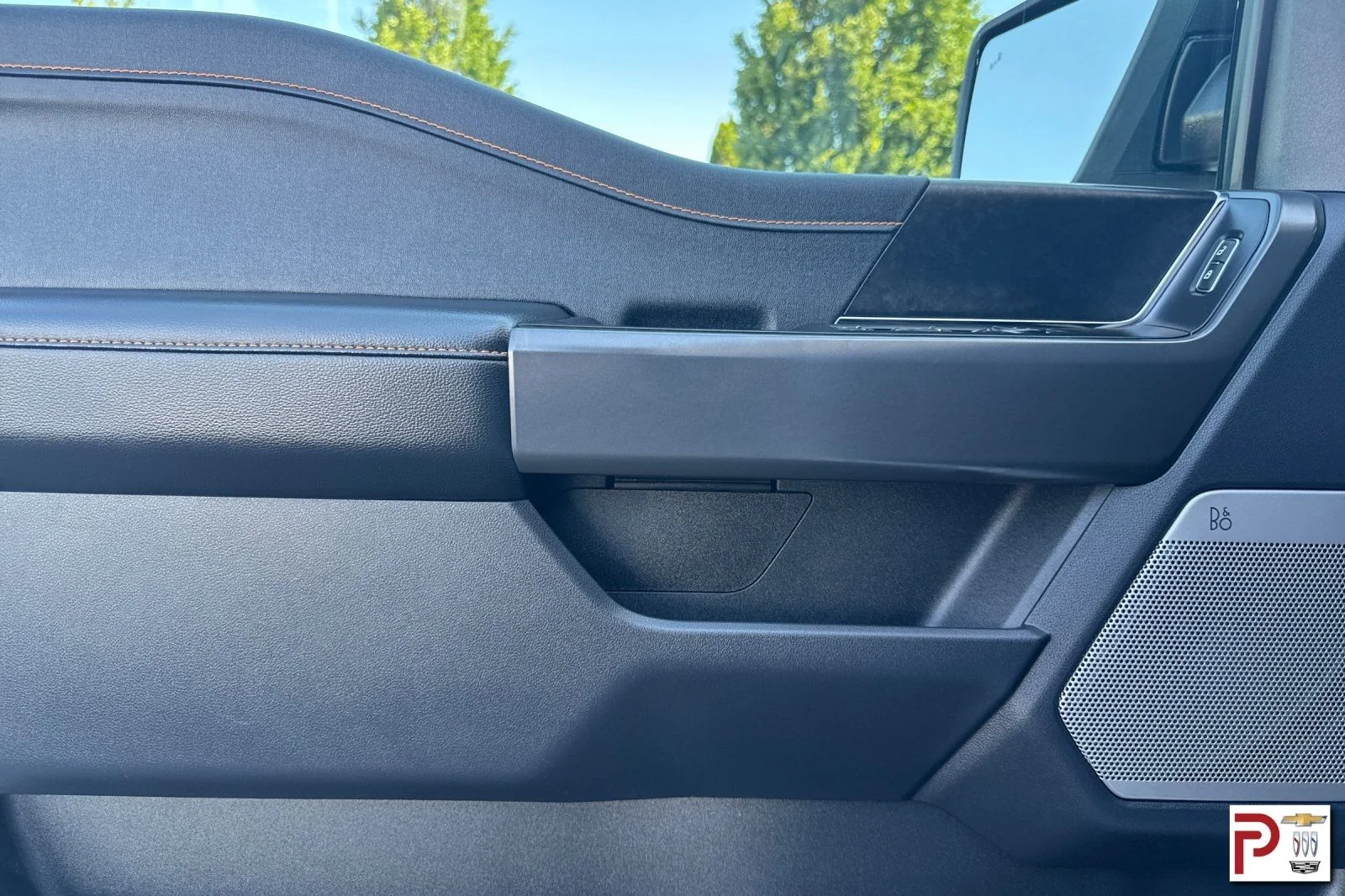 Used 2024 White Ford Tremor image 11