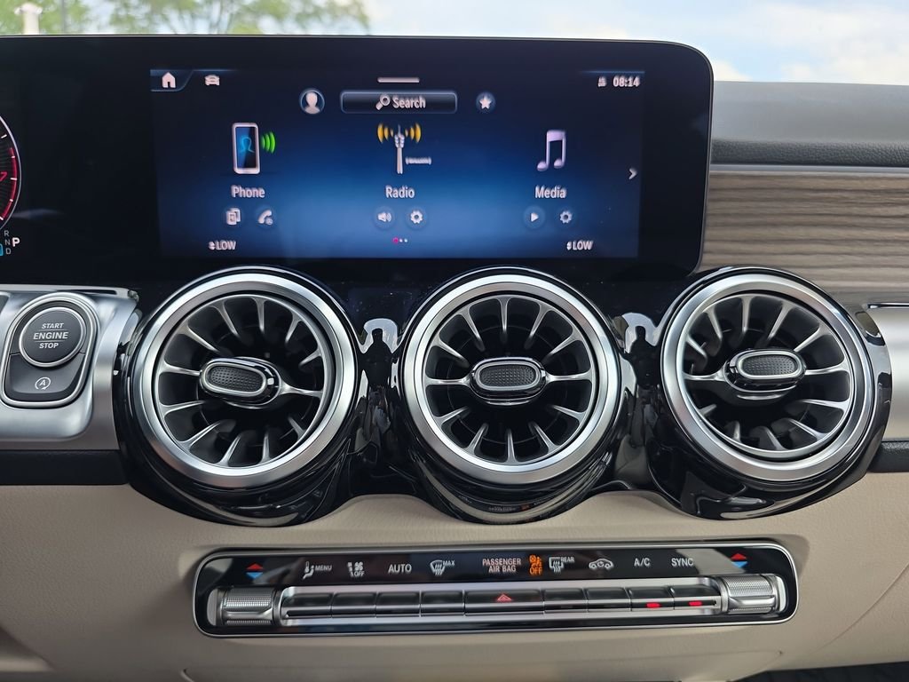 New 2026 Black Mercedes-Benz GLB 250 image 23