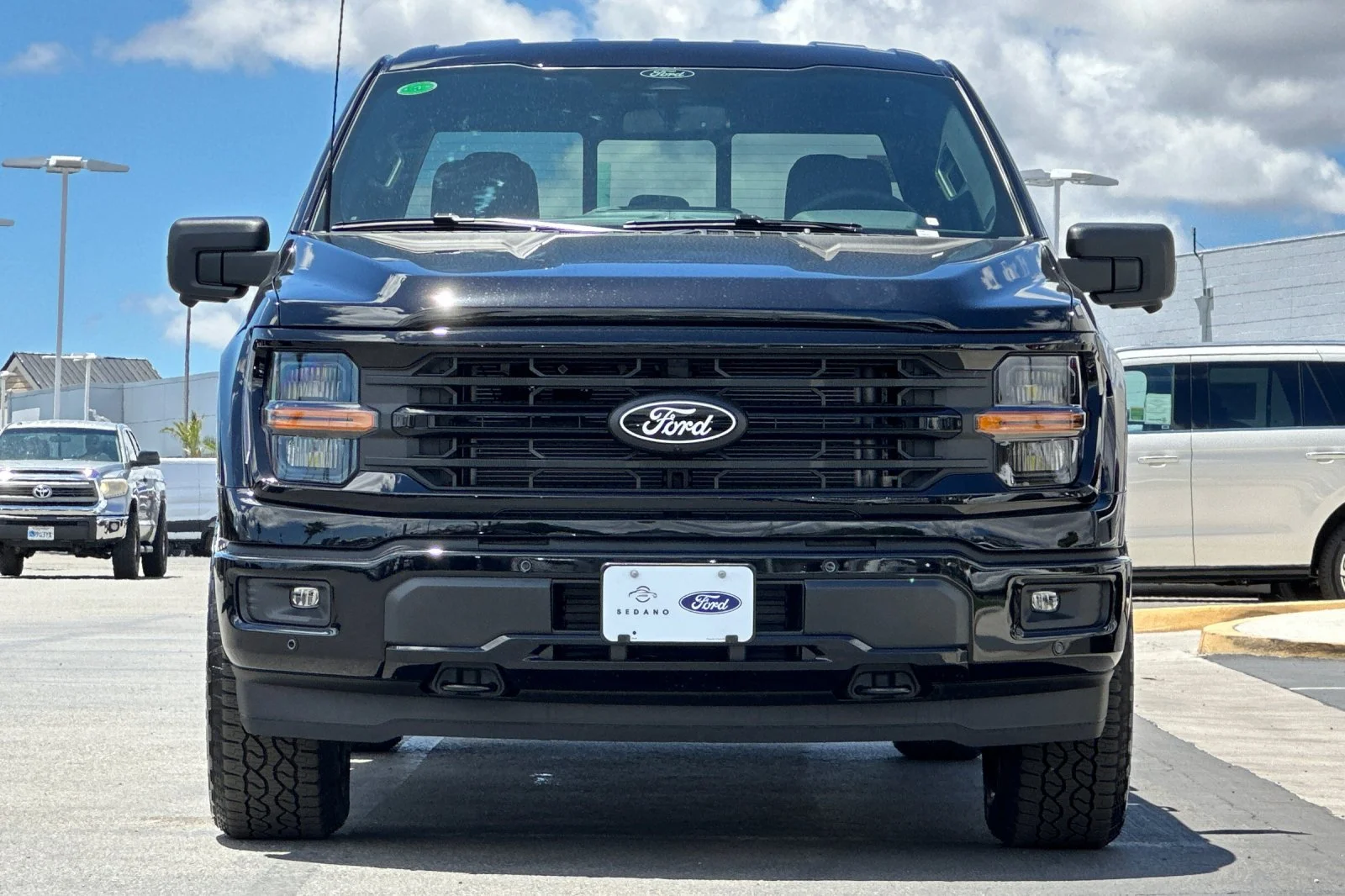 2026 Ford F-150 XLT - Photo 8