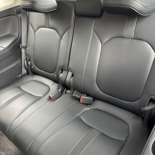 Used 2023 White Honda AWD EX-L 7 Passenger image 12