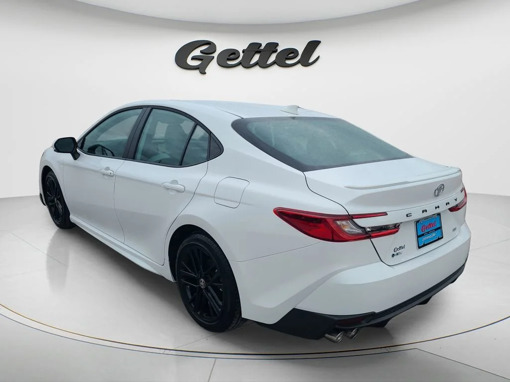 Used 2026 Ice Cap Toyota LE image 7