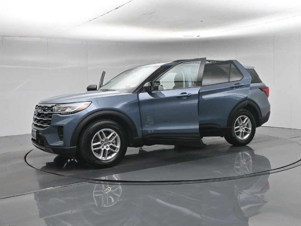 New 2026 Vapor Blue Metallic Ford Active image 5
