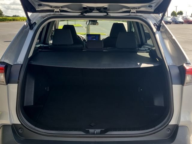 Used 2025 Silver Toyota XLE image 9