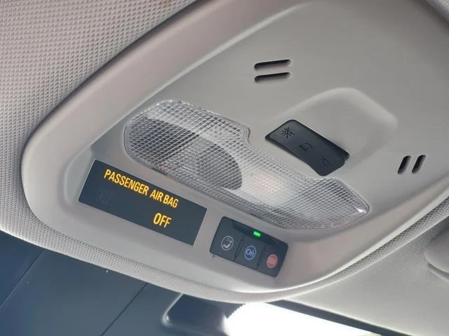 2025 Chevrolet Trax LT - Photo 18