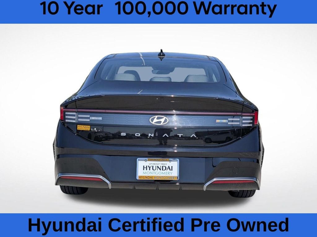 Certified Used 2025 Black Hyundai SEL Convenience image 12