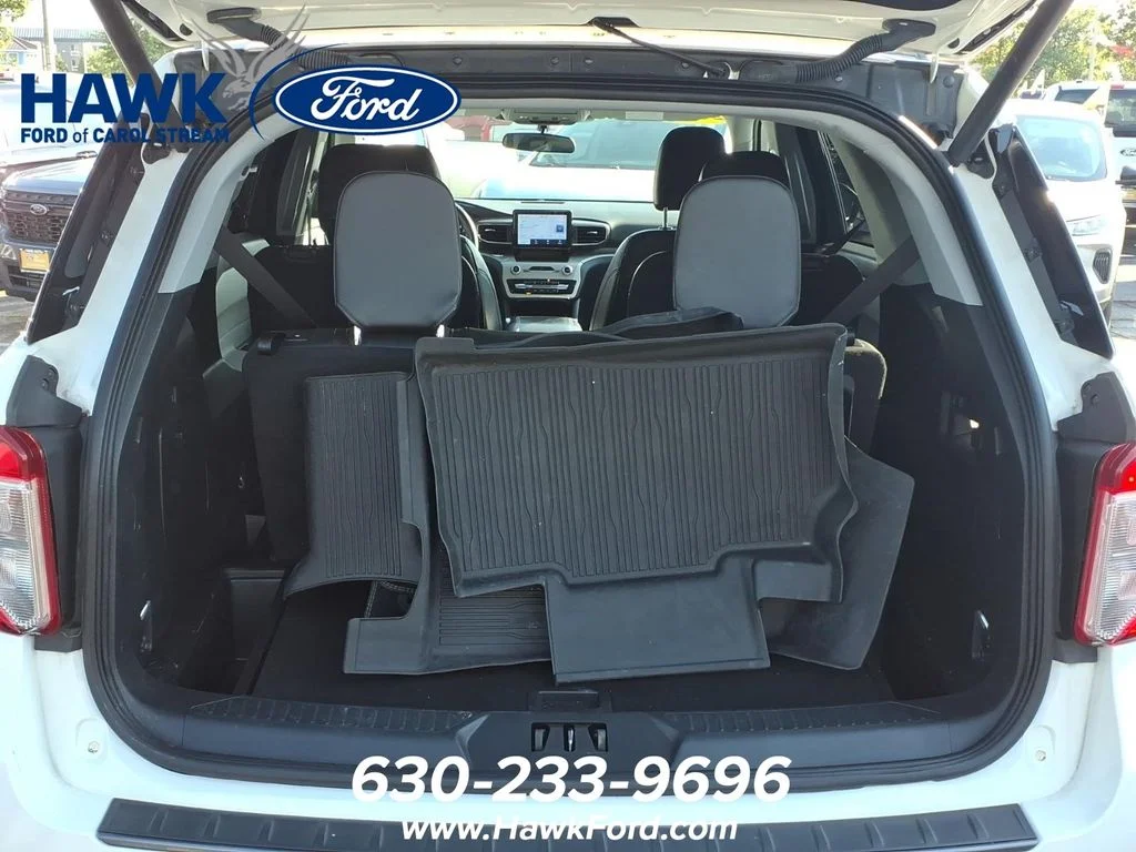 Certified Used 2023 White Metallic Ford XLT image 30