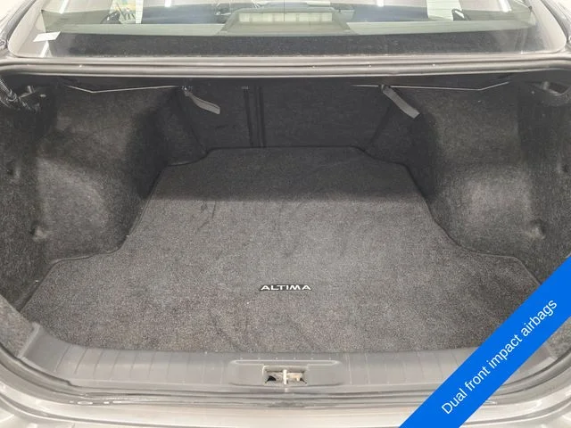 Used 2016 Gun Metallic Nissan 2.5 SR image 15