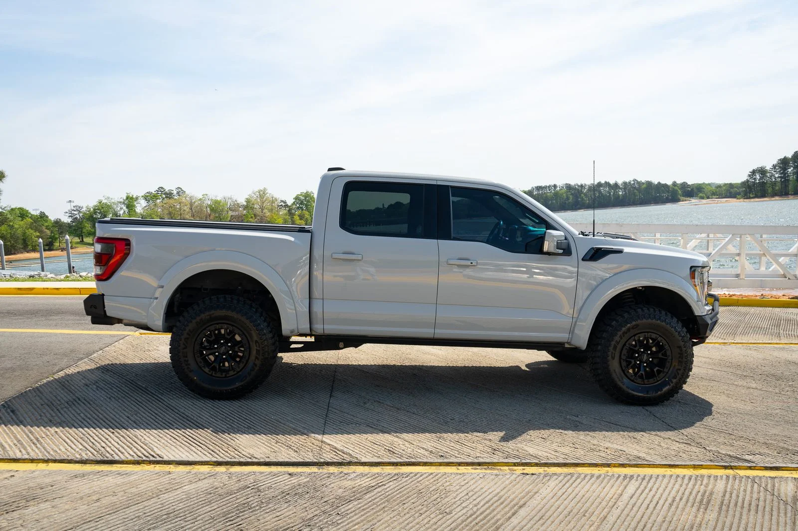 Used 2023 Avalanche Ford Raptor image 24
