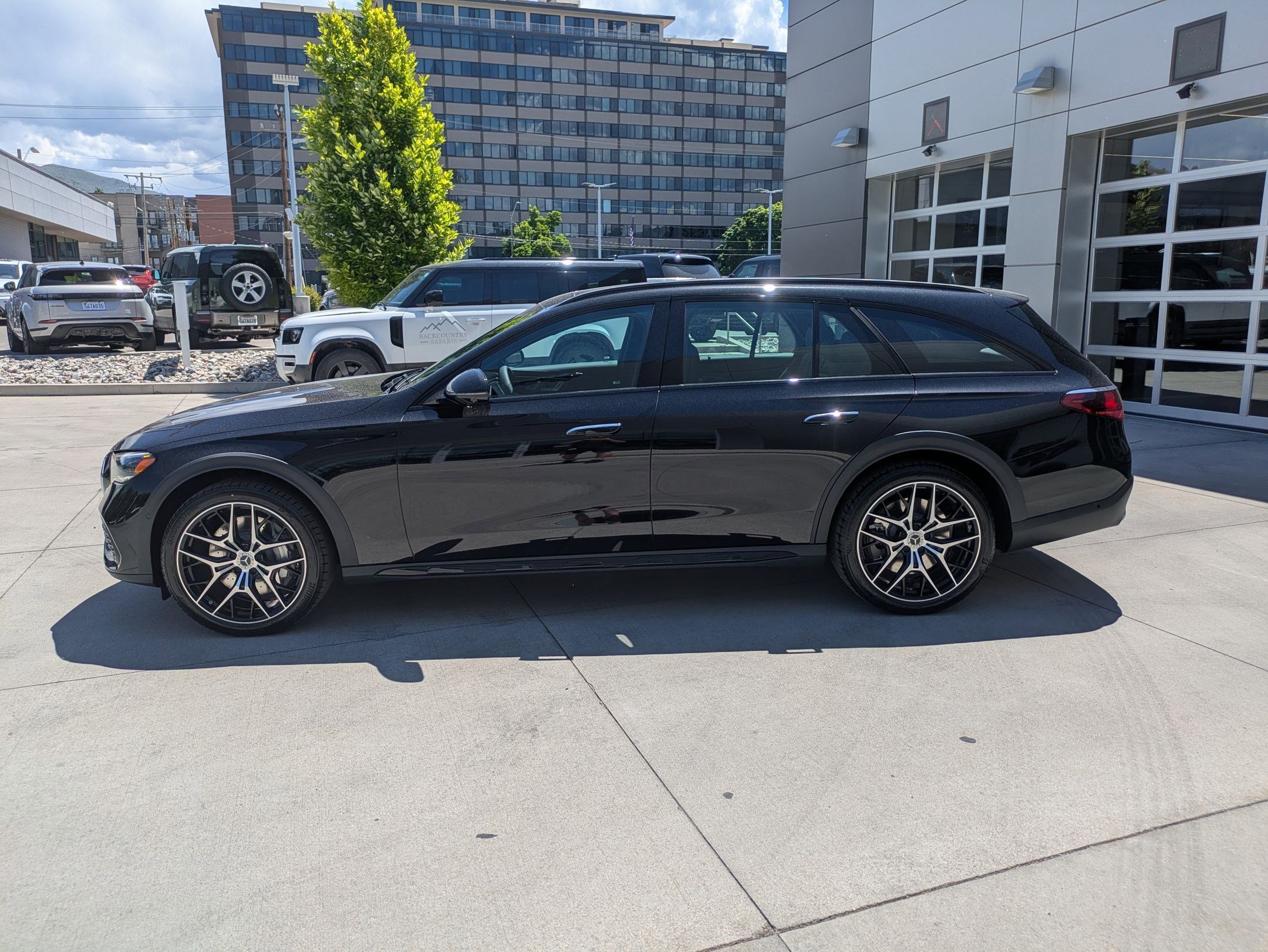 New 2026 Obsidian Black Metallic Mercedes-Benz E 450 image 7