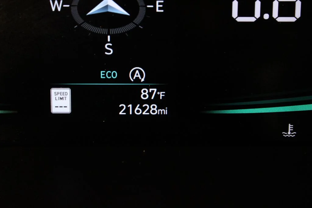 Used 2024 Gray Hyundai SEL image 30