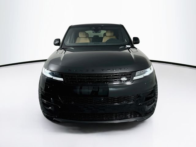 New 2026 Black Land Rover Dynamic SE image 2