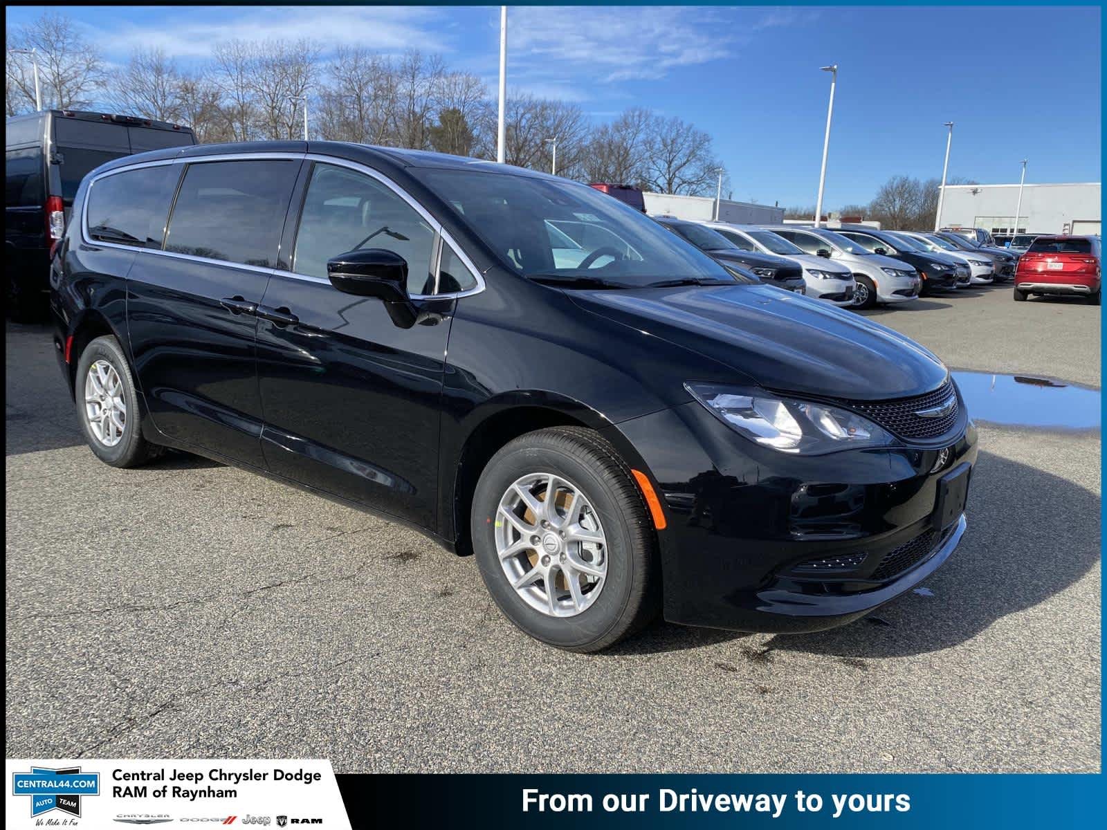2026 Chrysler Voyager