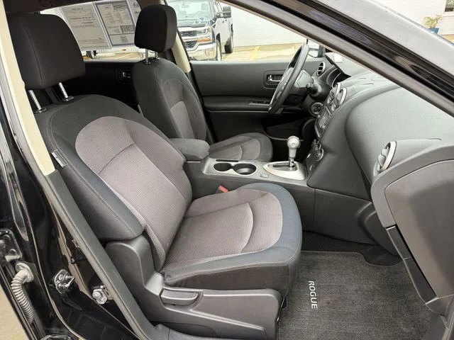 Used 2012 Black Nissan SV image 27
