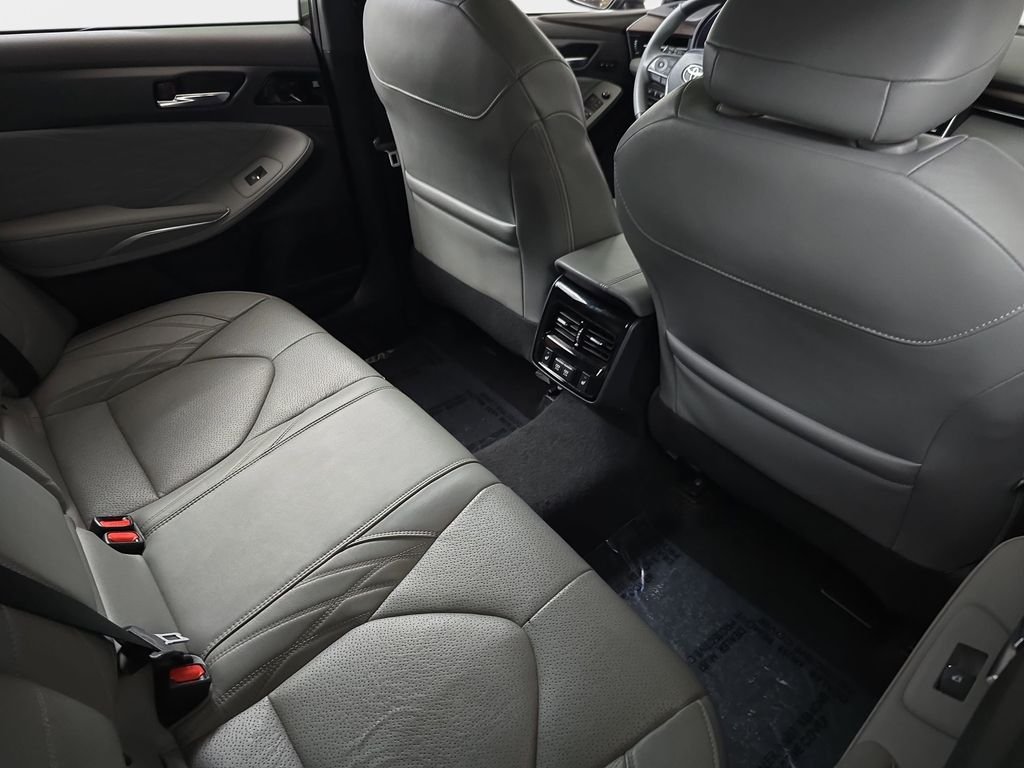 2020 Toyota Avalon Limited - Photo 13