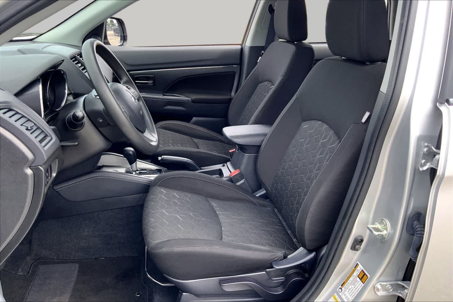 Used 2024 Alloy Silver Metallic Mitsubishi ES image 8