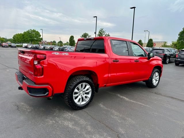 Used 2023 Red Chevrolet Custom image 3
