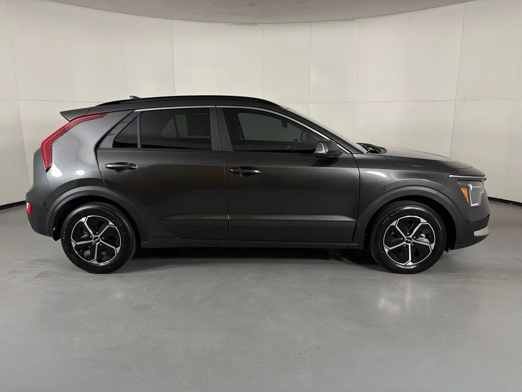 New 2026 Interstellar Gray Kia EX image 9