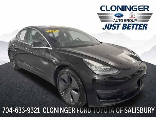 2019 Tesla Model 3 Standard Range Plus's photo