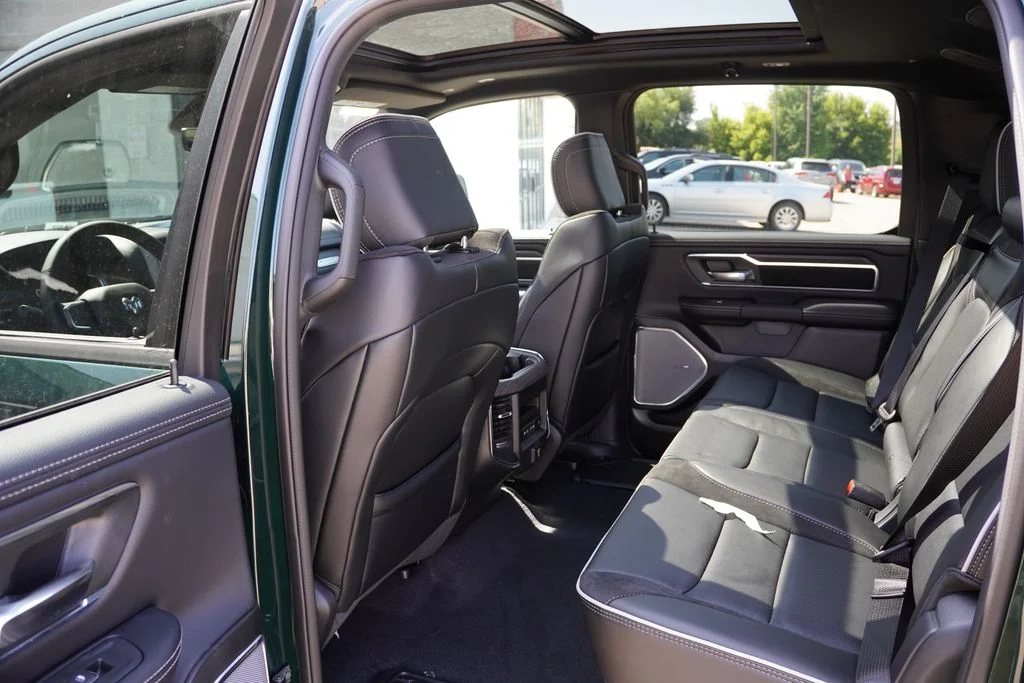 New 2027 Serrano-Green Metallic Exterior Paint RAM Laramie image 11
