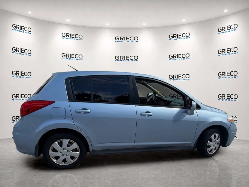 Used 2011 Blue Nissan 1.8 S image 8