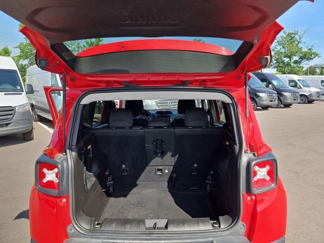 Used 2017 Red Jeep Latitude image 30